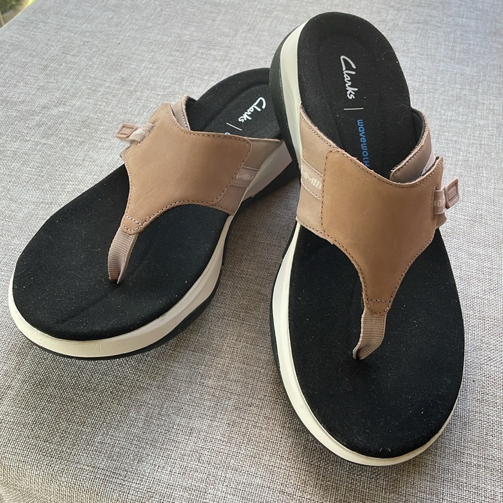 Clark’s Wave Sea 2.0 sandals 9.5 M Dusty Pink